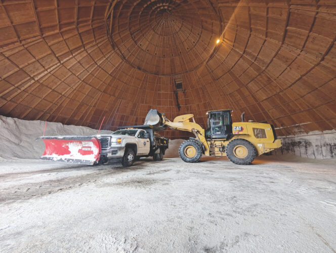 Snow falls on remaining ice across Mid-Ohio Valley